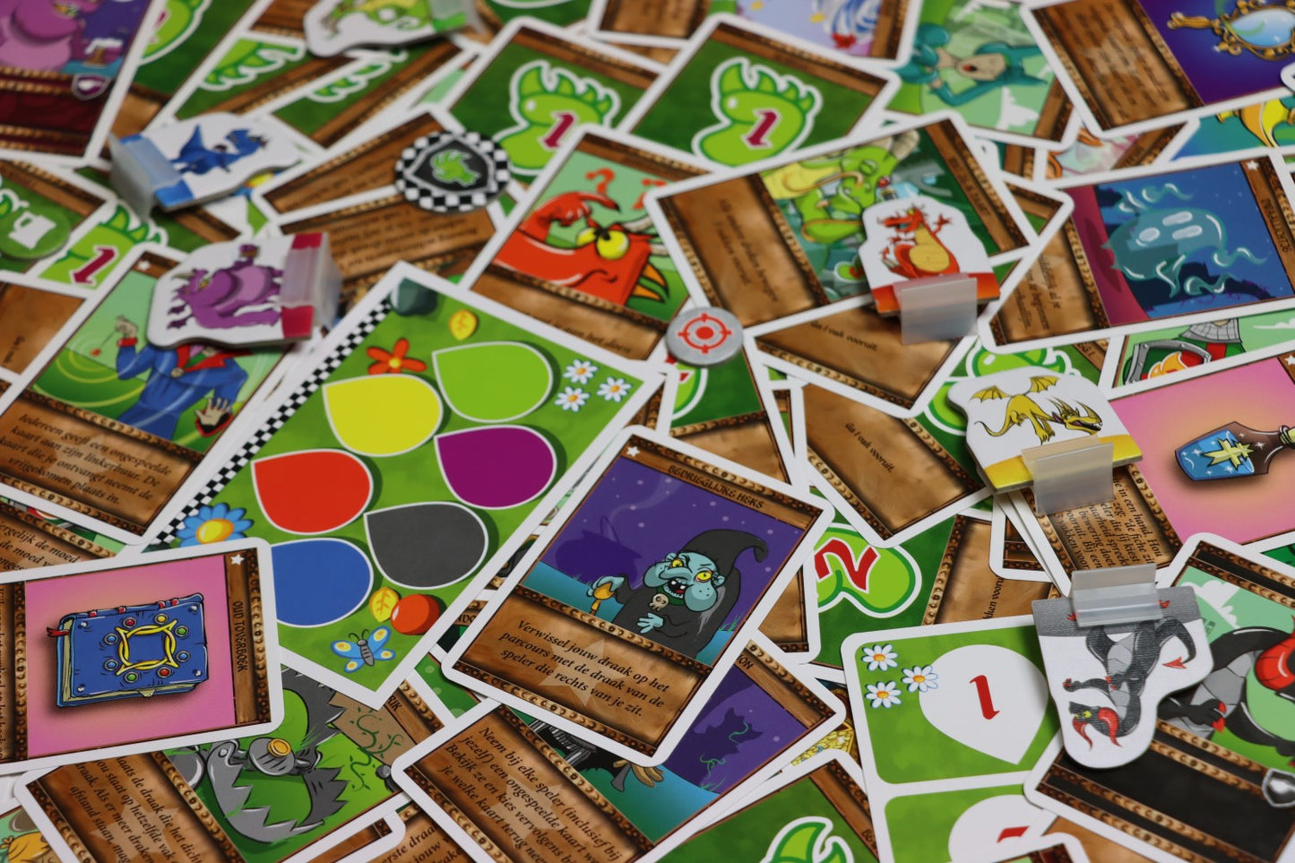 World of Draghan: Guitige Ouwe Draakjes